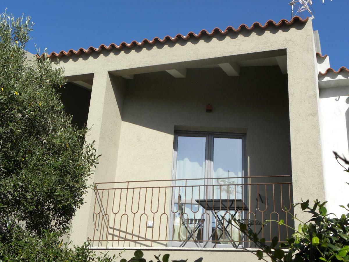 Petra Sarda San Pantaleo Exterior foto